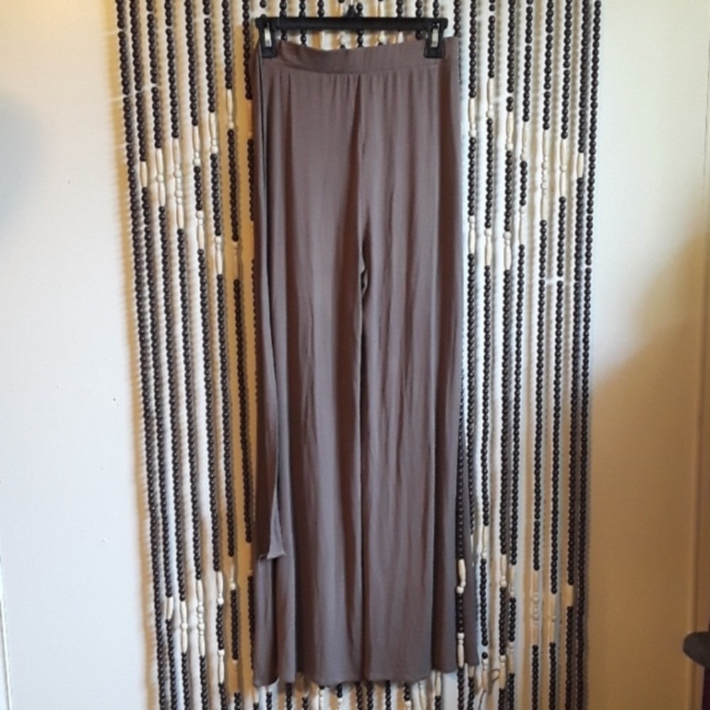 NWT Mikey & Joey Cappuccino Belted Palazzo Pants - Picture 2 of 3